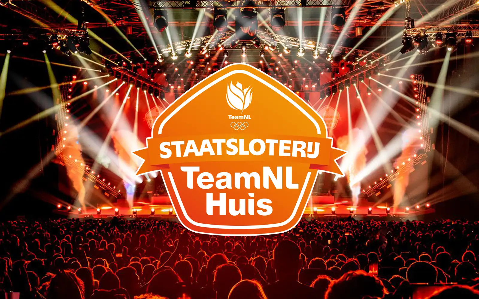 Staatsloterij TeamNL Huis met publiek en lichtshow op achtergrond.