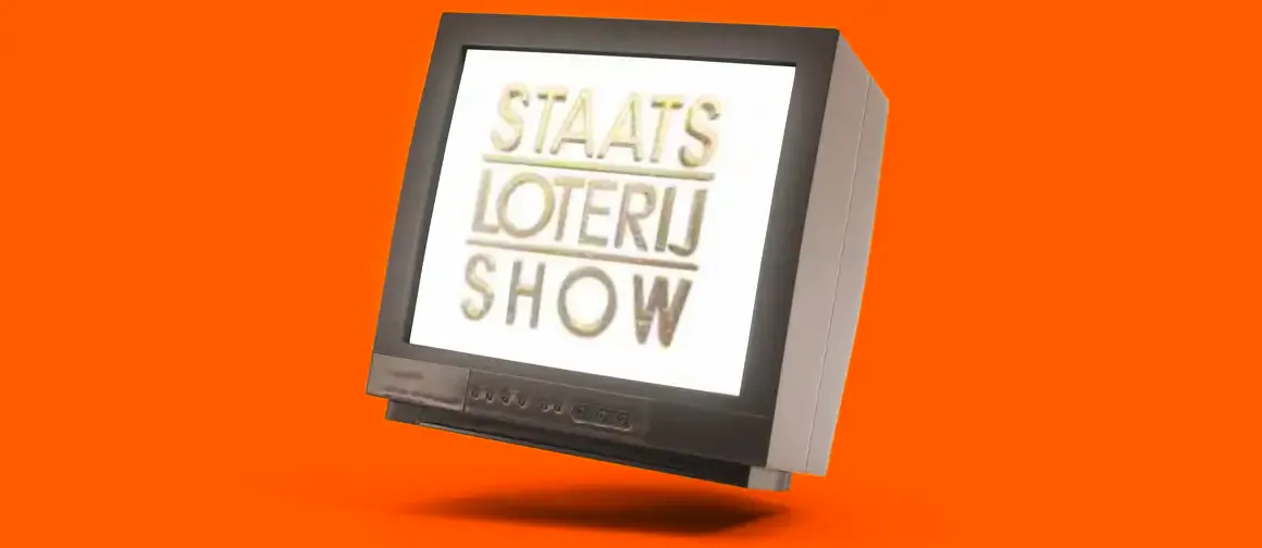 Retro televisie met logo van Staatsloterij Show op een oranje achtergrond.