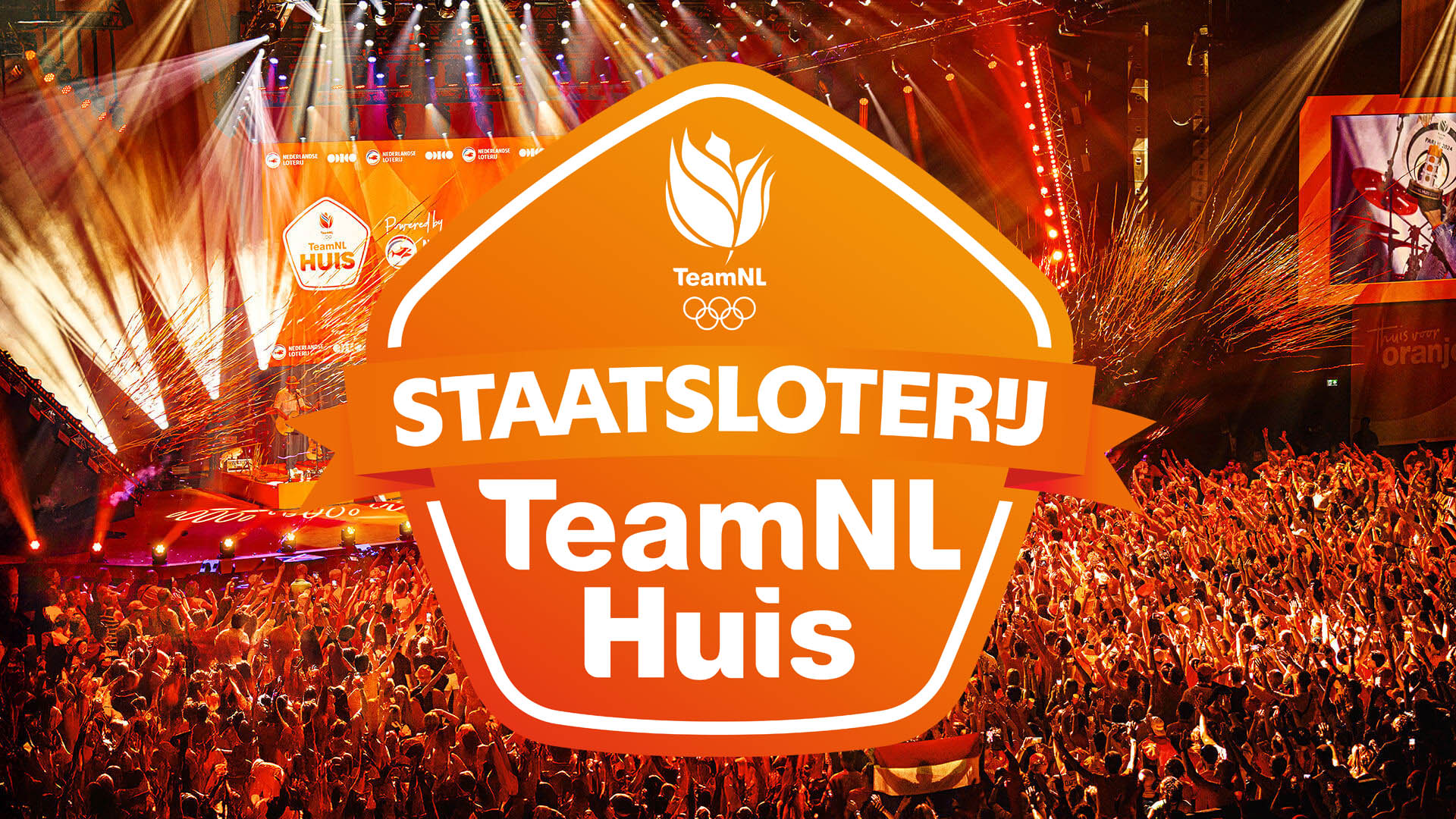 Staatsloterij TeamNL Huis met een feestende menigte op de achtergrond